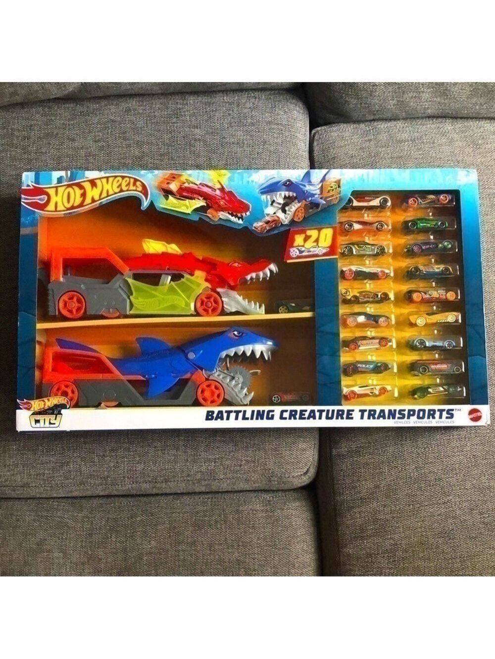 HOT Wheels Battling Creature Transports Dragon Launch Shark Chomp Transporter